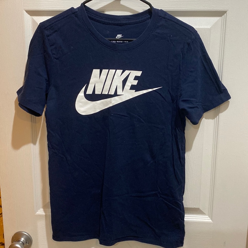 Nike t shirt